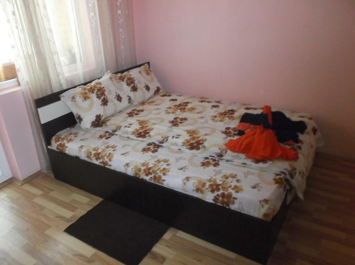 Apartament 2 Camere Semidecomandat "La Gicu" Sulina Exterior photo